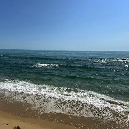 La Sea View & Beachfront Apartament *