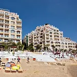 Apartment La Sea View & Beachfront