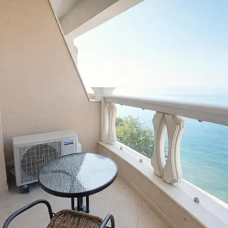 Apartment La Sea View & Beachfront *