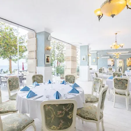 La Sea View & Beachfront