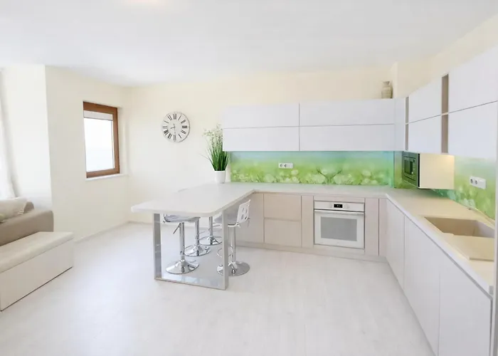 La Sea View & Beachfront Апартаменты Варна