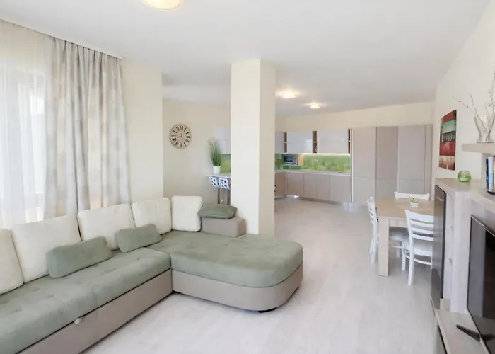 Апартаменты La Sea View & Beachfront Варна