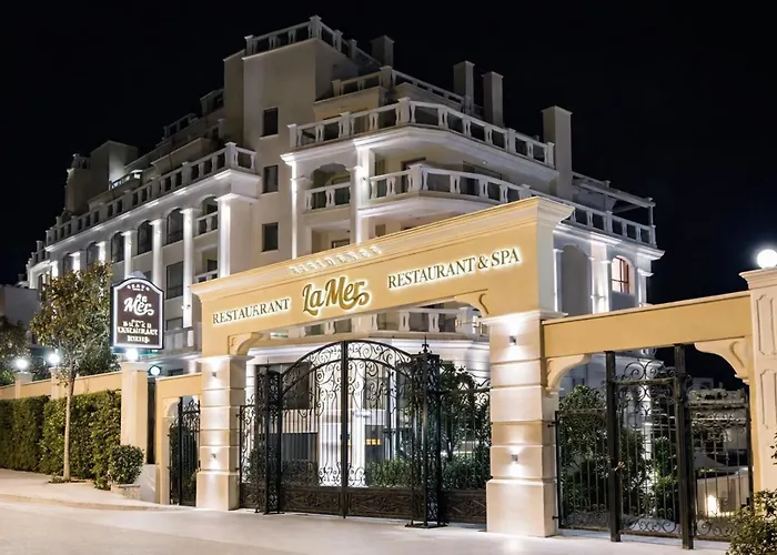 La Sea View & Beachfront Апартаменты Варна