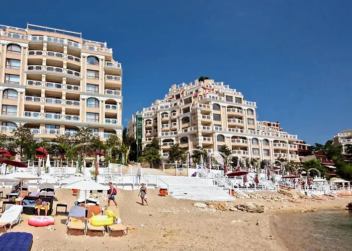 Апартаменты La Sea View & Beachfront