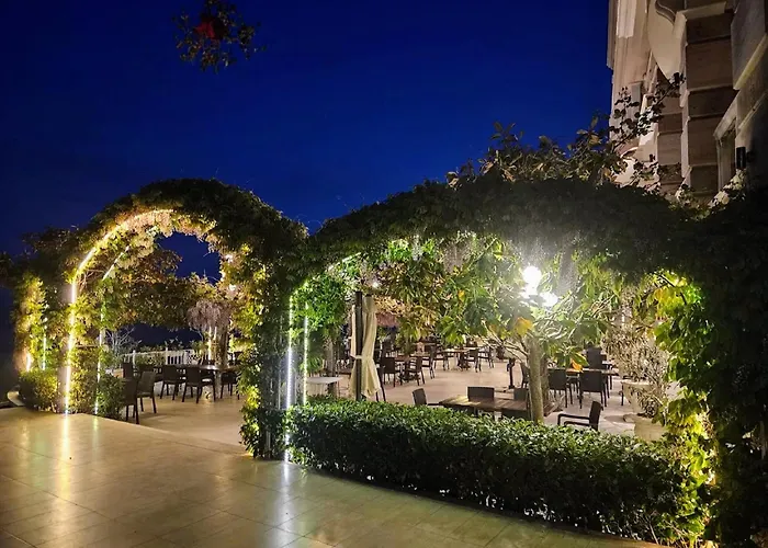 La Sea View & Beachfront